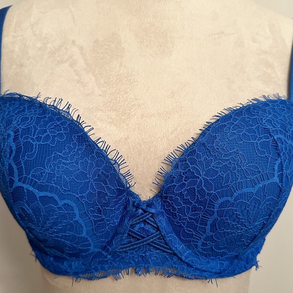 Victoria's Secret Very Sexy Push-up Bra Floral Lace - Royal Blue - 32DD